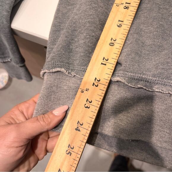 Wizarding World of Harry Potter Universal Studios Gray Ravenclaw Sweatshirt Sz S - Picture 10 of 11